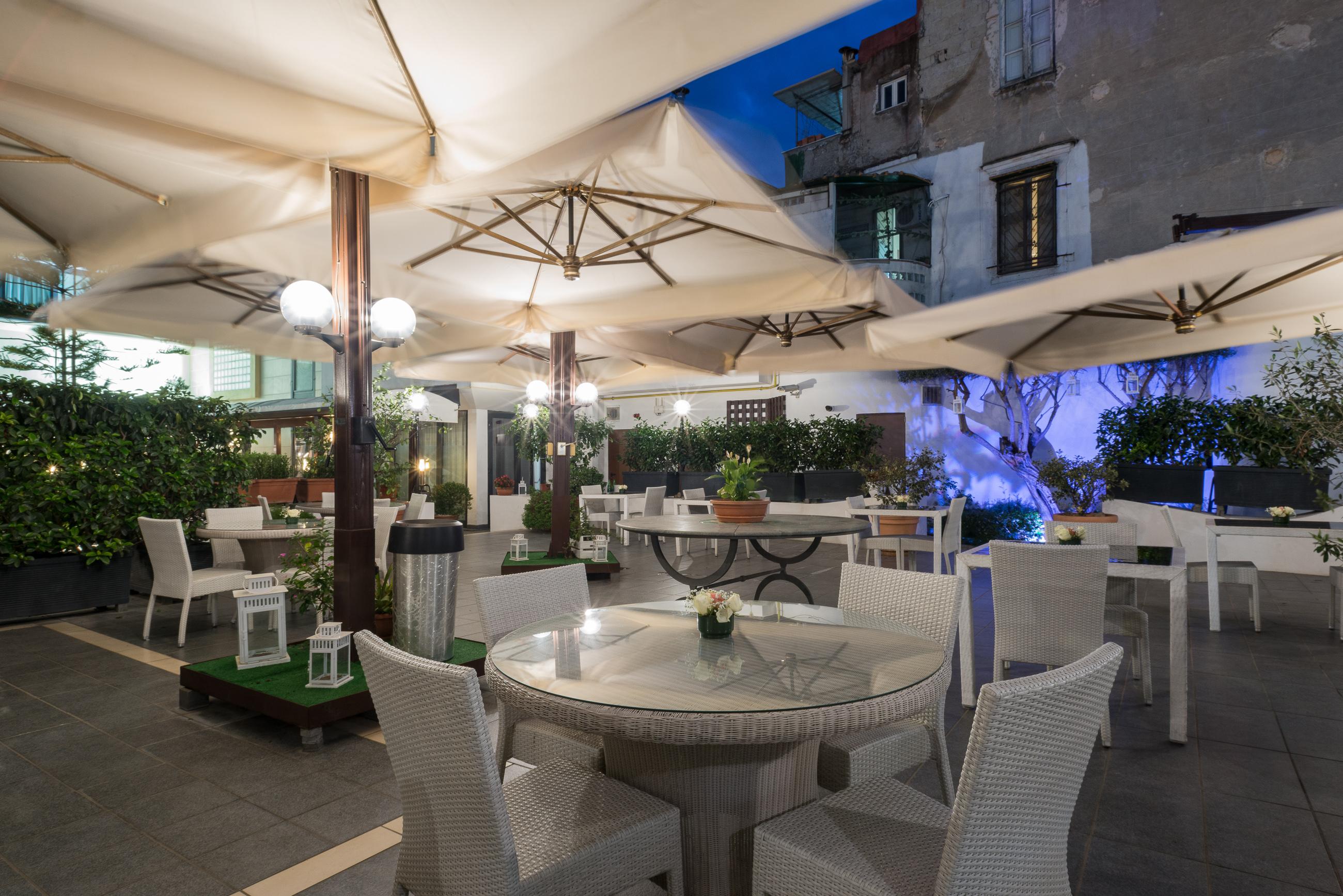 Magri'S Hotel Napoli Esterno foto